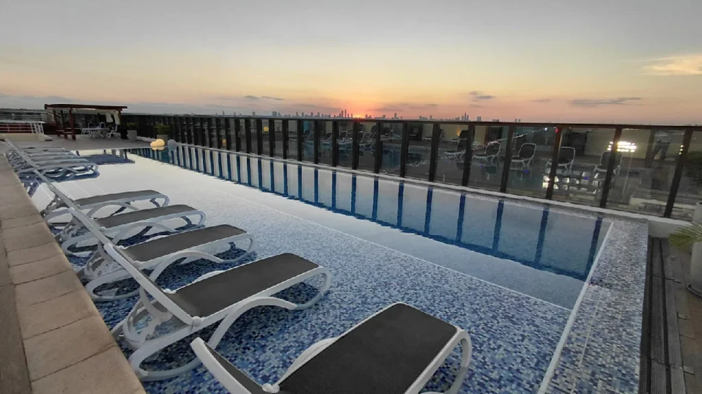 Sol Rojo ROOFTOP de Gran Bourbon